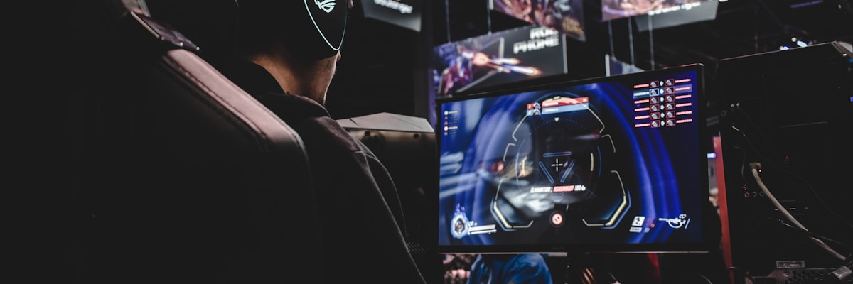 财神的宝藏电子游戏高级玩家数据分析面板截图，展示收益曲线和道具组合图表